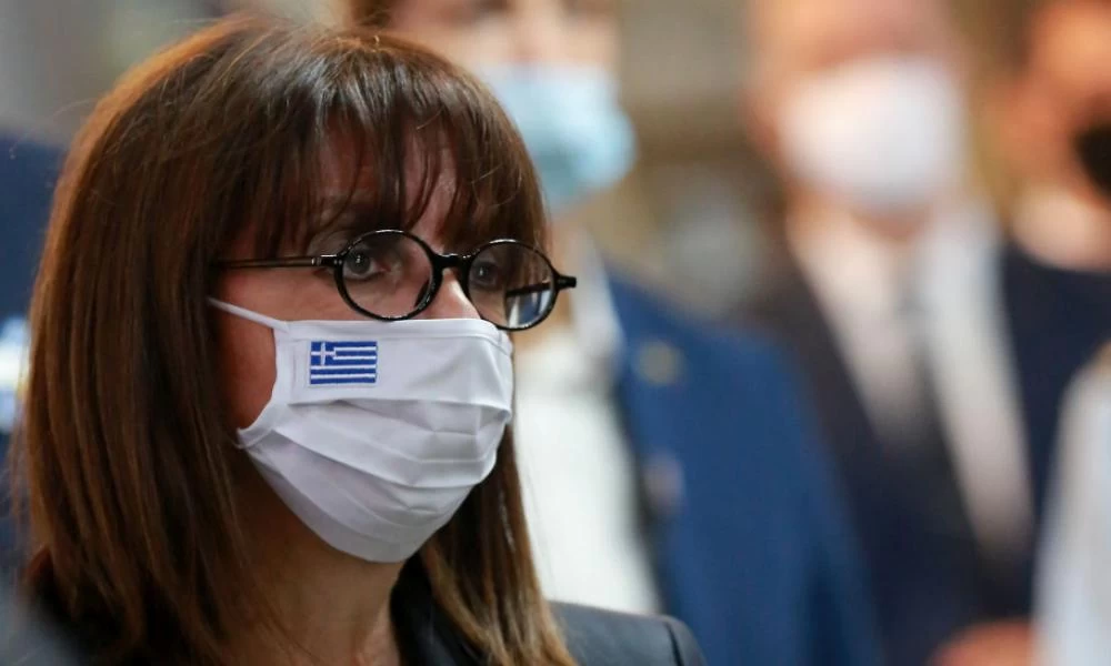 Σακελλαροπούλου για ρωσική εισβολή: Η ηρωική αντίσταση των Ουκρανών συγκινεί βαθύτατα τους Έλληνες